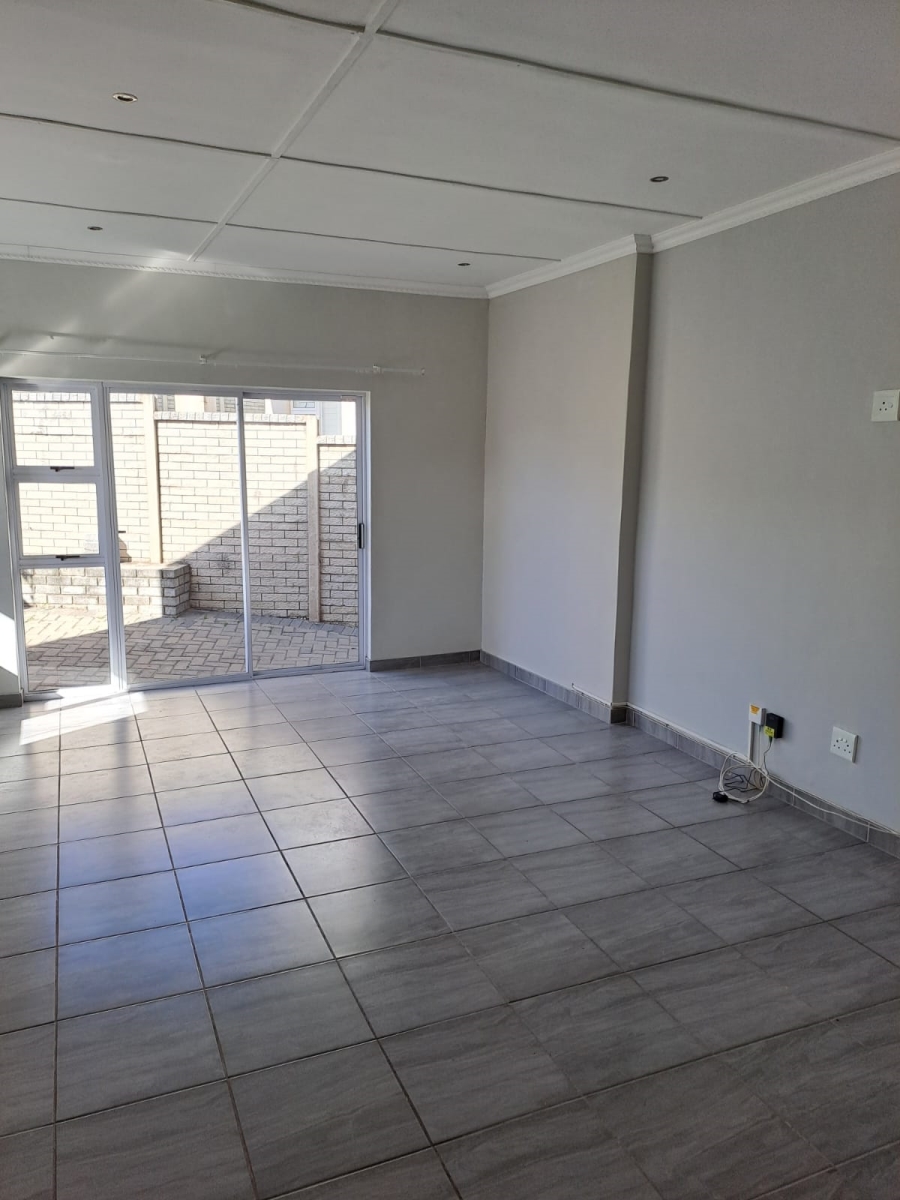 3 Bedroom Property for Sale in Nahoon Valley Park Eastern Cape